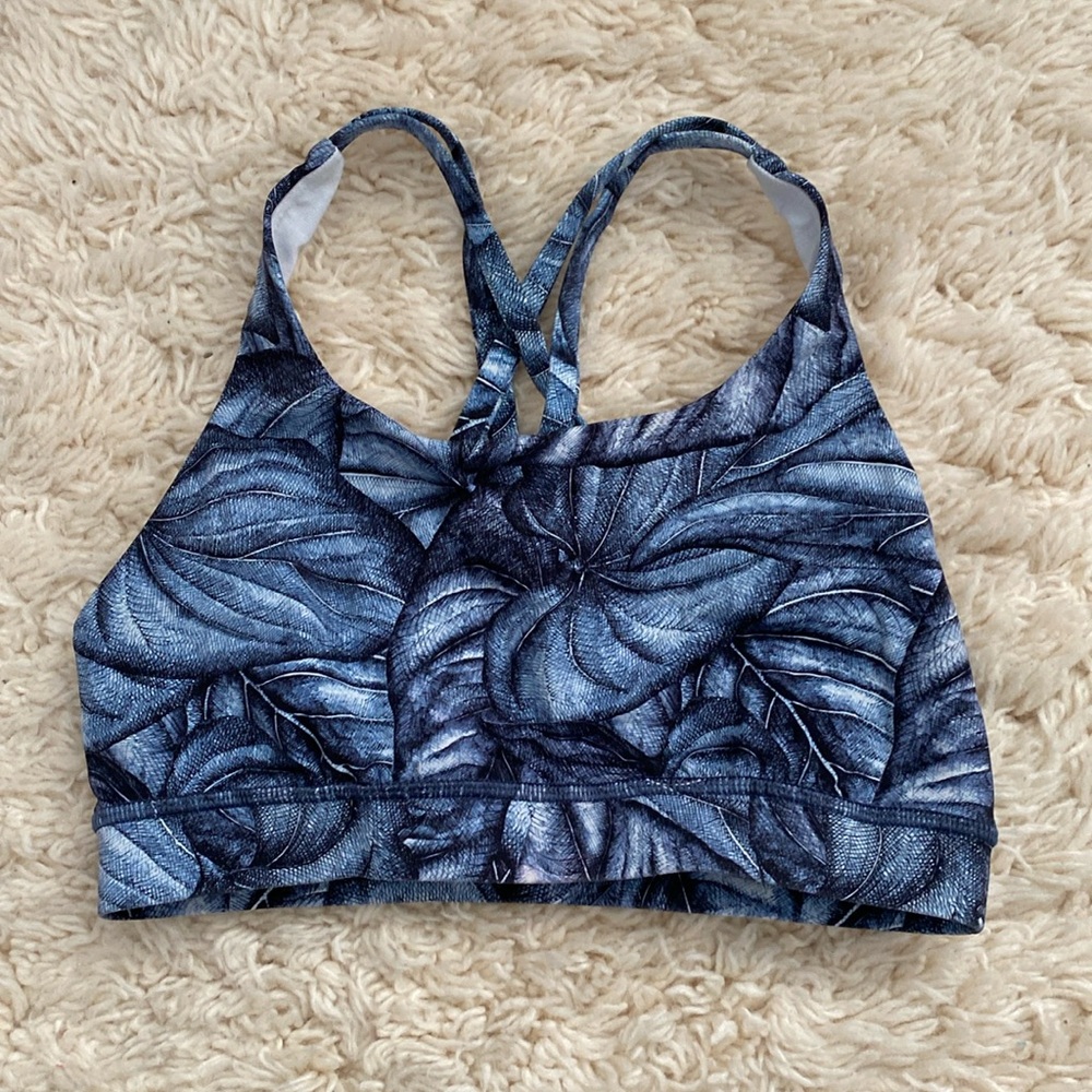 Lululemon athletic top size 6